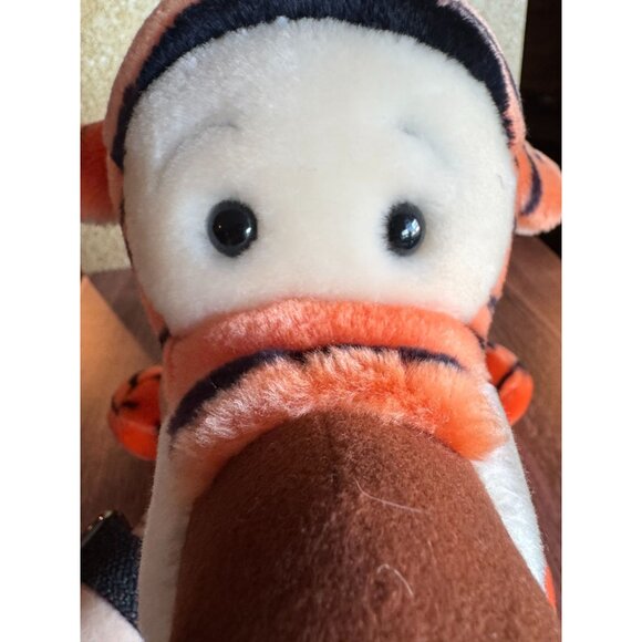 🐯 Vintage Disney Tigger Plush – Disneyland / Walt Disney World – Made in Korea - Picture 6 of 9